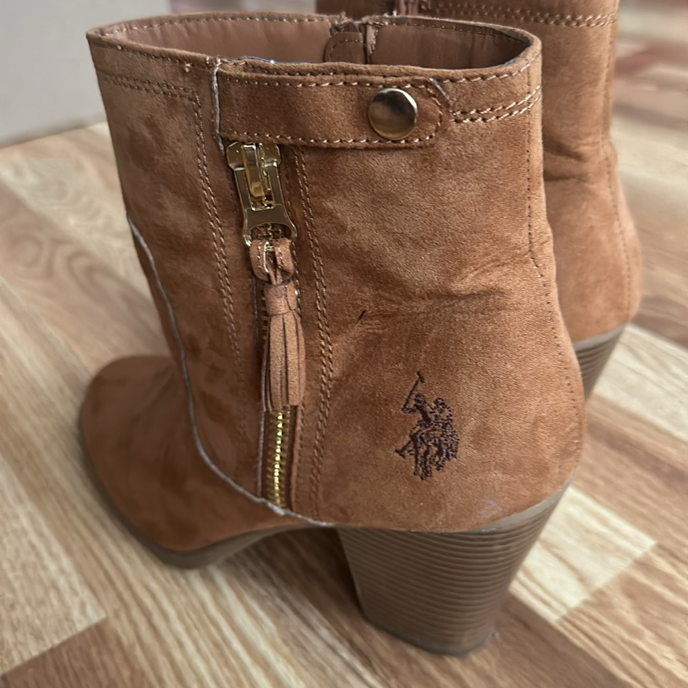 U.S. Polo ASSN brown heeled ankle boots size 11 - Picture 10 of 10